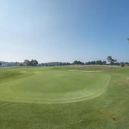 Maeva Le Hameau Du Golf Aparthotel 3*