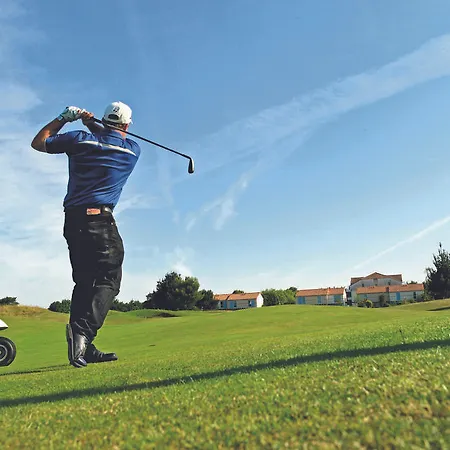 Maeva Le Hameau Du Golf Aparthotel
