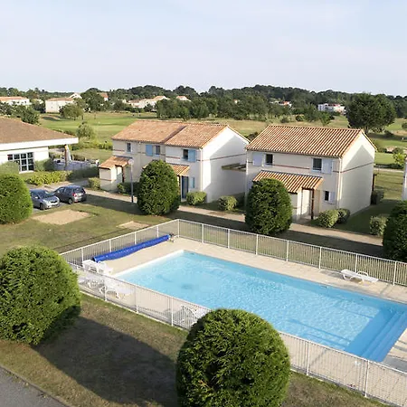Maeva Le Hameau Du Golf Aparthotel 3*
