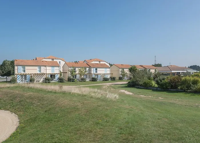 Maeva Le Hameau Du Golf 3* 포르닉