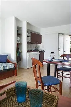 Maeva Le Hameau Du Golf מלון דירות 3*