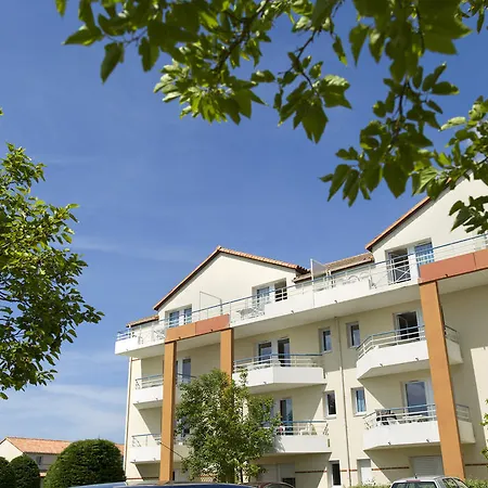 Maeva Le Hameau Du Golf 3* פורניק