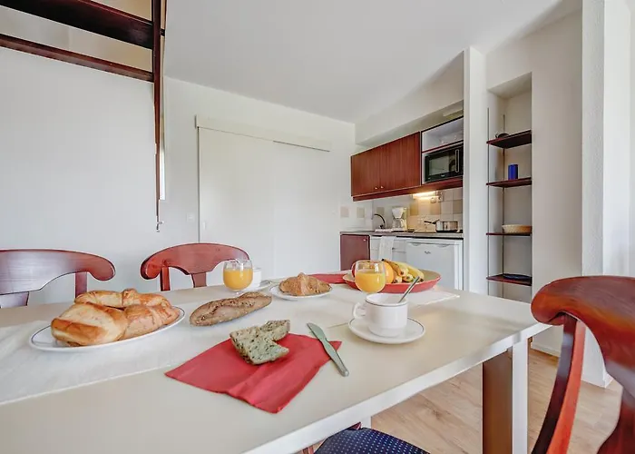 アパートホテル Maeva Le Hameau Du Golf ポルニック