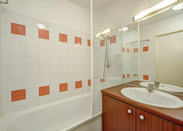 Maeva Le Hameau Du Golf アパートホテル