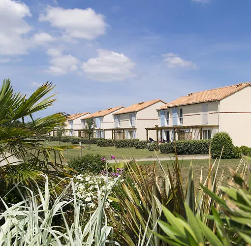 Maeva Le Hameau Du Golf 3* ポルニック